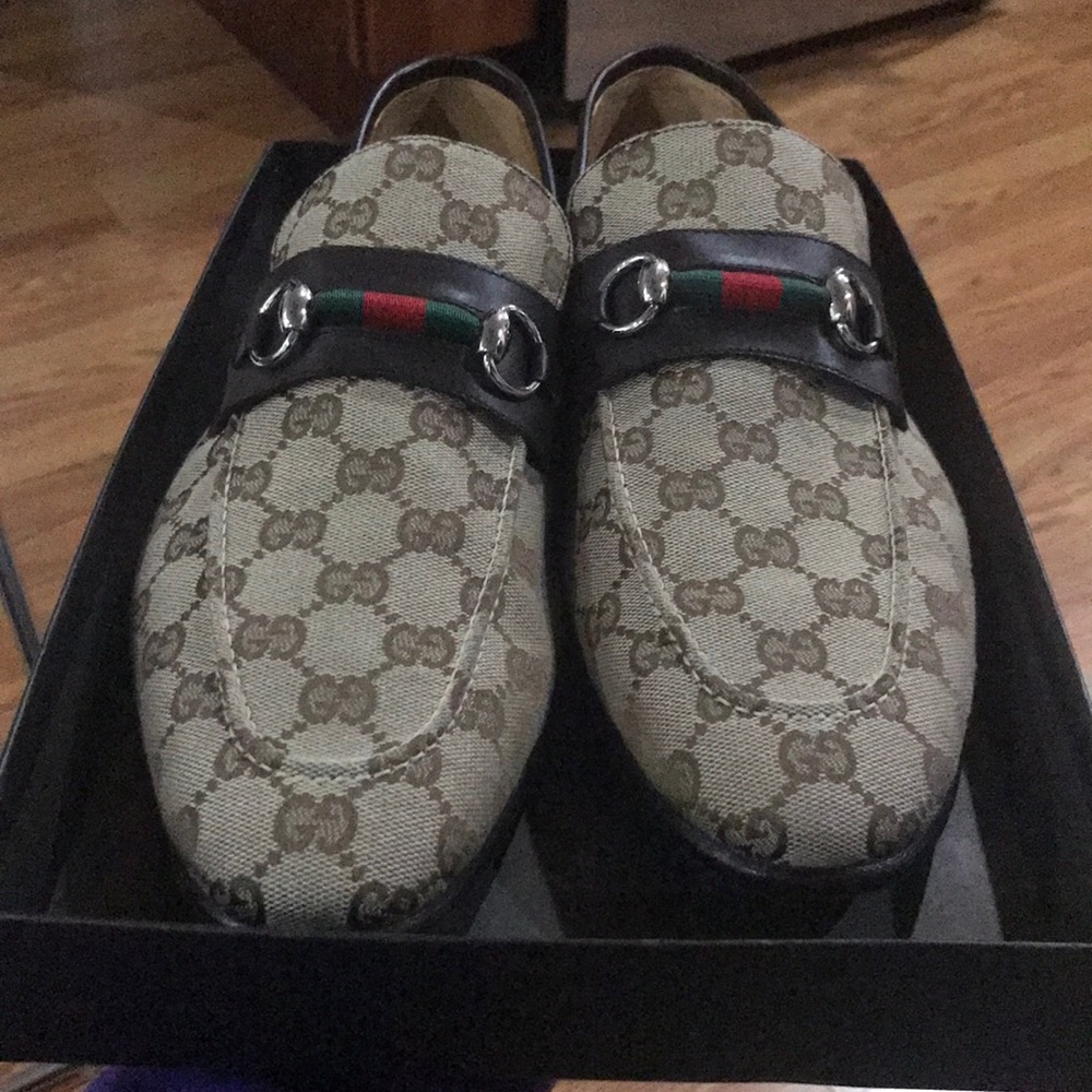 Gucci shoes